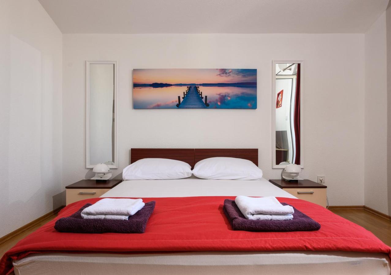 Apartments Blatancic Vodice Eksteriør billede