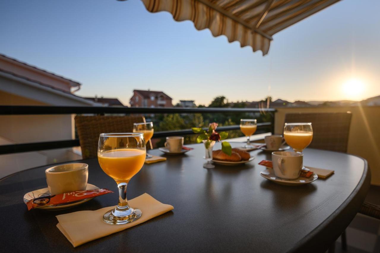 Apartments Blatancic Vodice Eksteriør billede